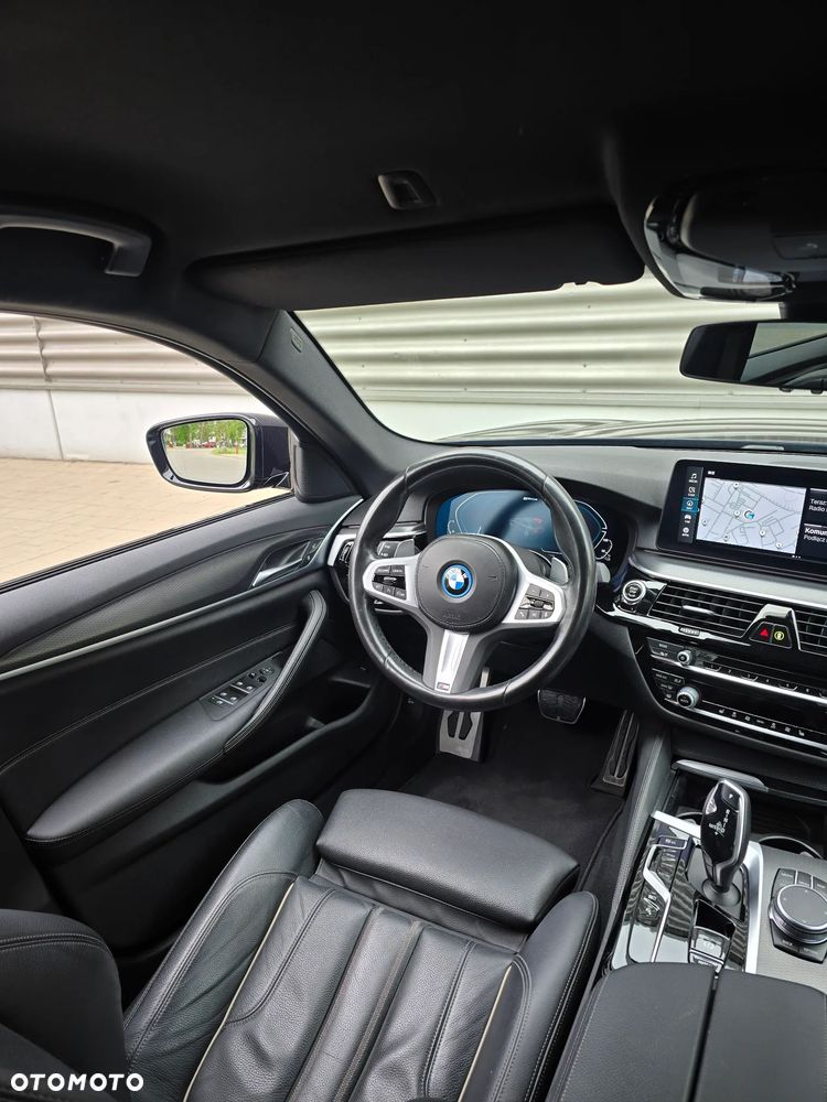 BMW Seria 5 530e M Sport sport - 17