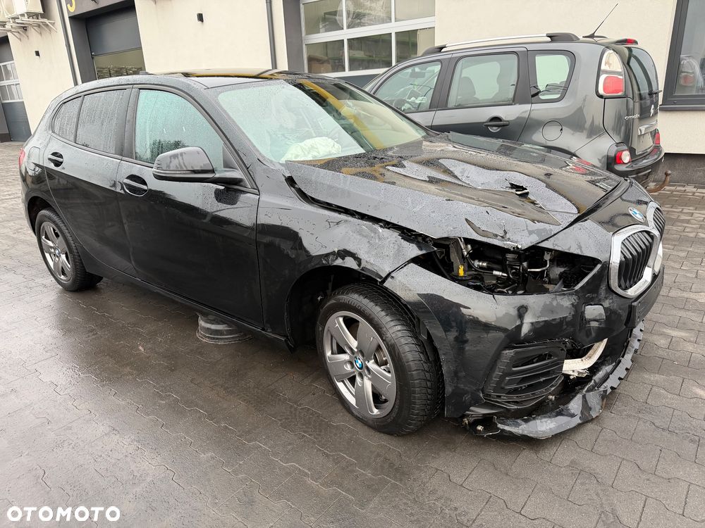 BMW Seria 1 116d Edition Metropolitan - 3