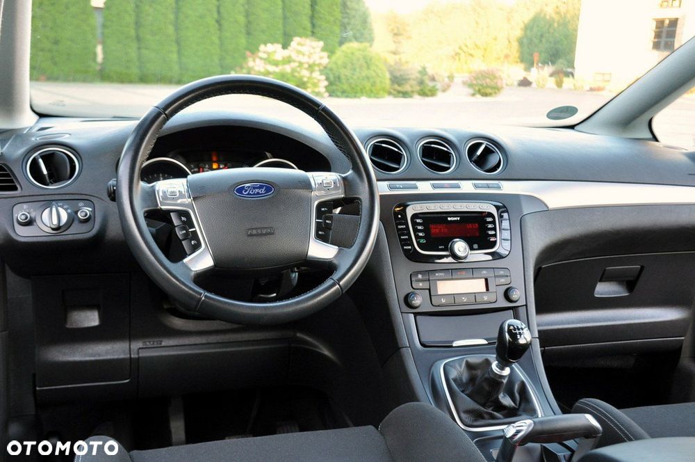 Ford S-Max - 29