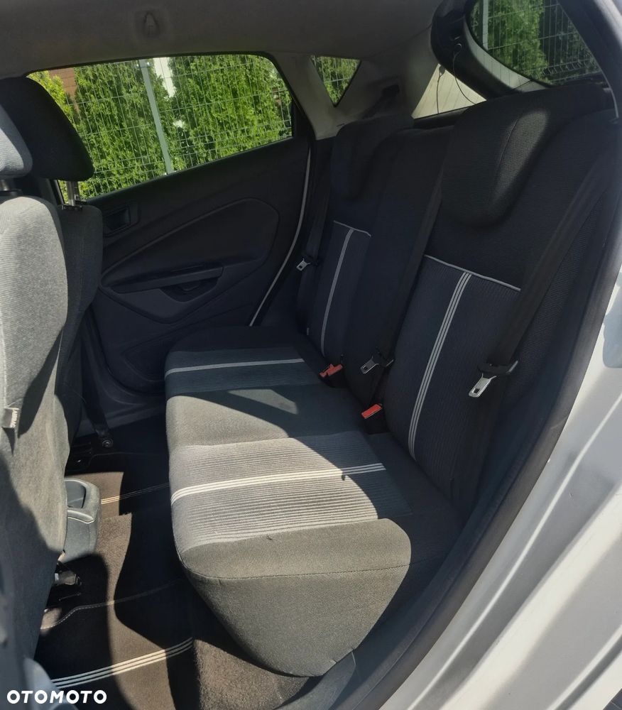 Ford Fiesta 1.25 Titanium - 23
