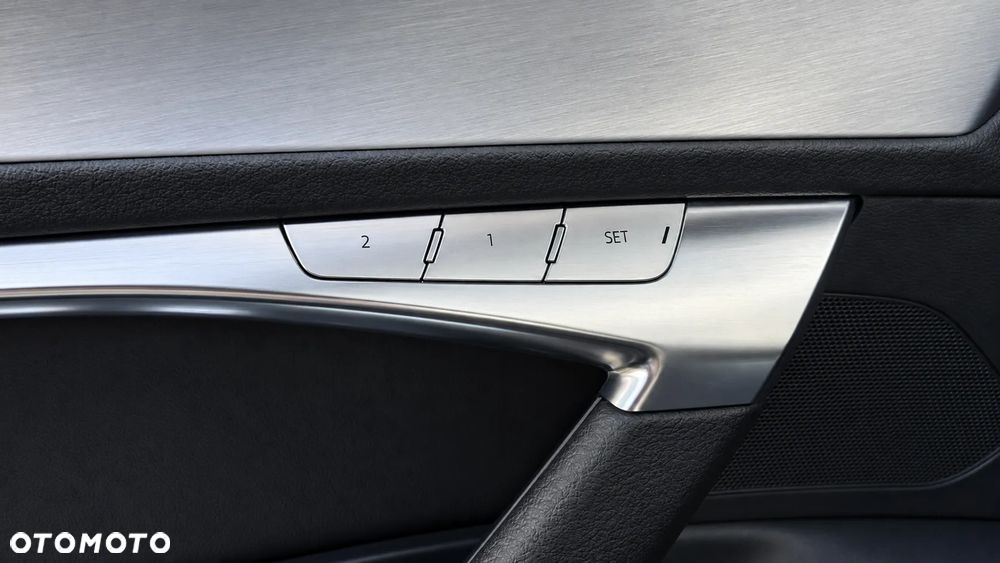 Audi A6 Avant 55 TFSI e quattro S tronic sport - 15