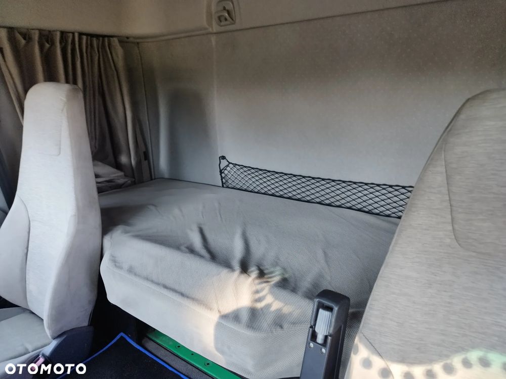 Renault PREMIUM - 27