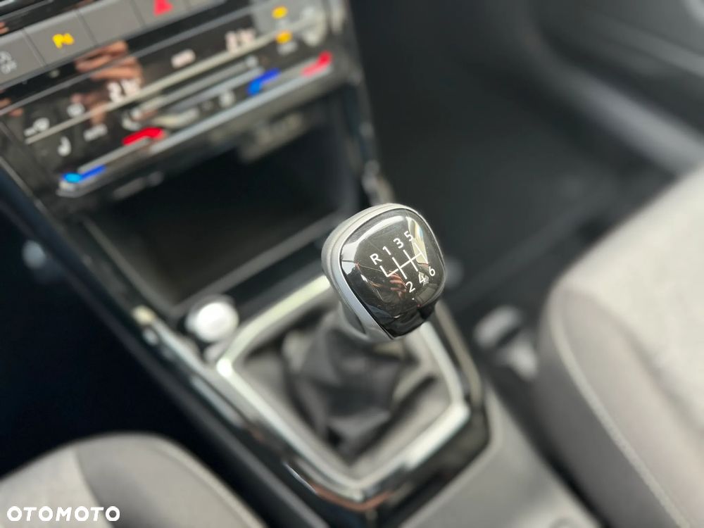 Volkswagen T-Cross 1.0 TSI OPF Life - 17