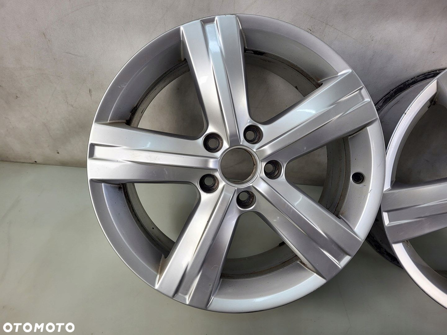 felgi aluminiowe 17" 7,5jx17 et47 5x112 VW PASSAT B7 3AA601025E - 9