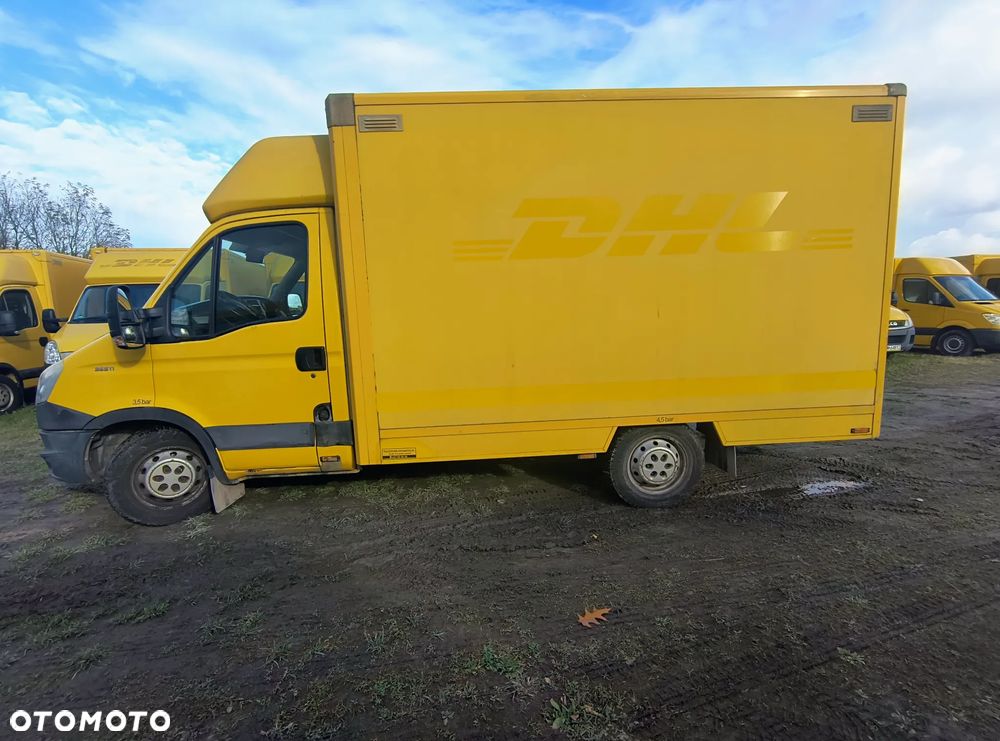Iveco Daily 35s11 KRÓTKI pocztowy POCZTA UPS DHL SPRINTER 308 FOOD TRUCK Autosklep - 4