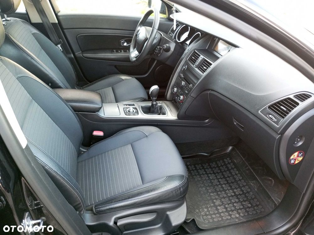 Renault Latitude - 6