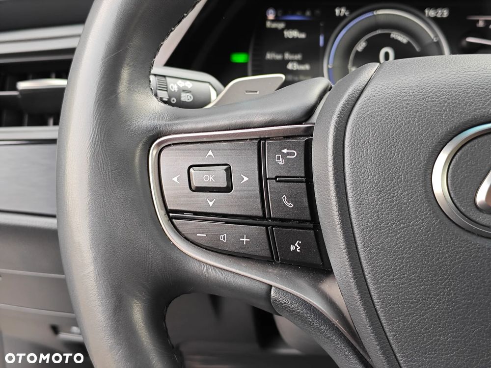 Lexus ES 300h Business Edition - 25