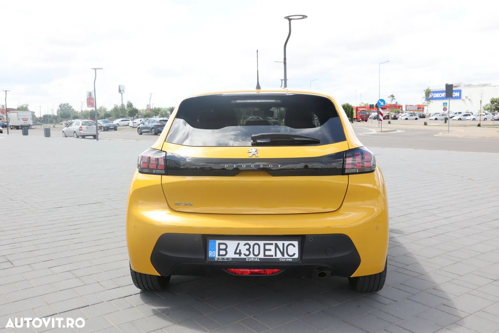 Peugeot 208 1.2 L PureTech STT EAT8 Active Pack - 17