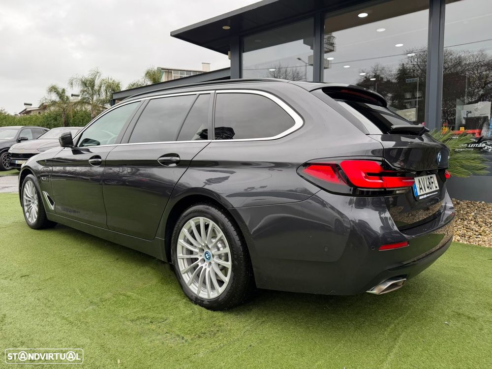 BMW 530 e - 13