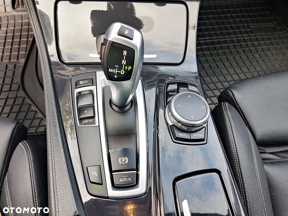 BMW Seria 5 518d Touring Luxury Line - 20