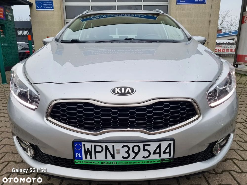 Kia Ceed 1.6 GDI Dream Team Edition - 3