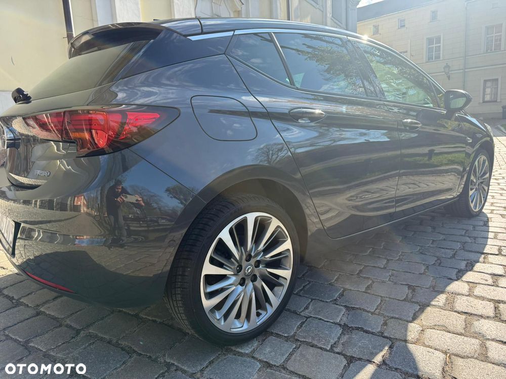 Opel Astra 1.4 Turbo Innovation - 17