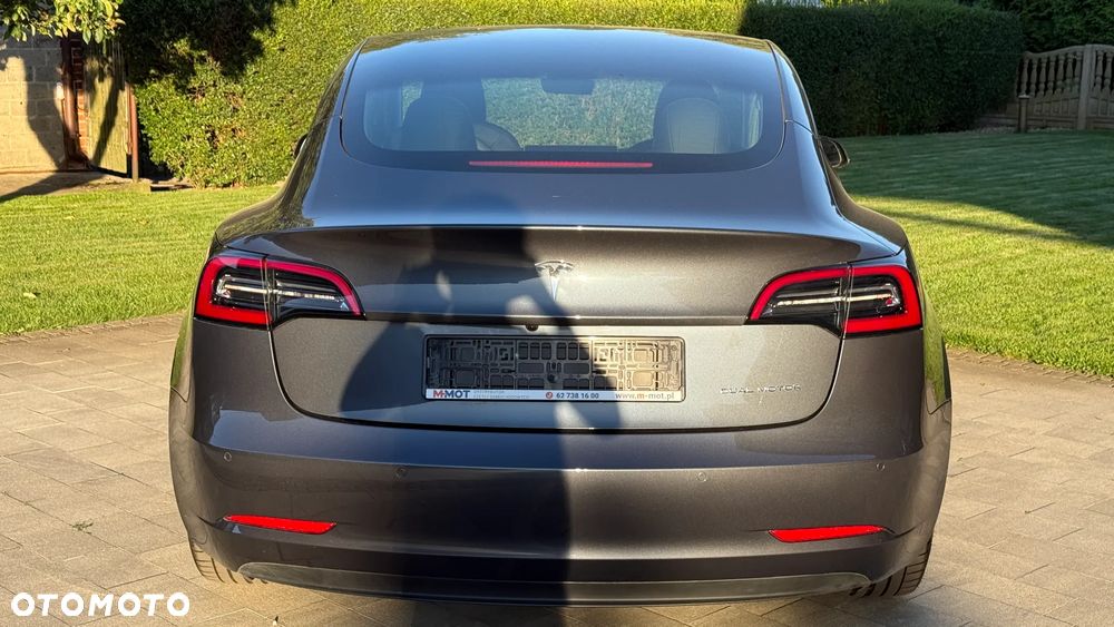 Tesla Model 3 Langstreckenbatterie Allradantrieb Dual Motor - 9