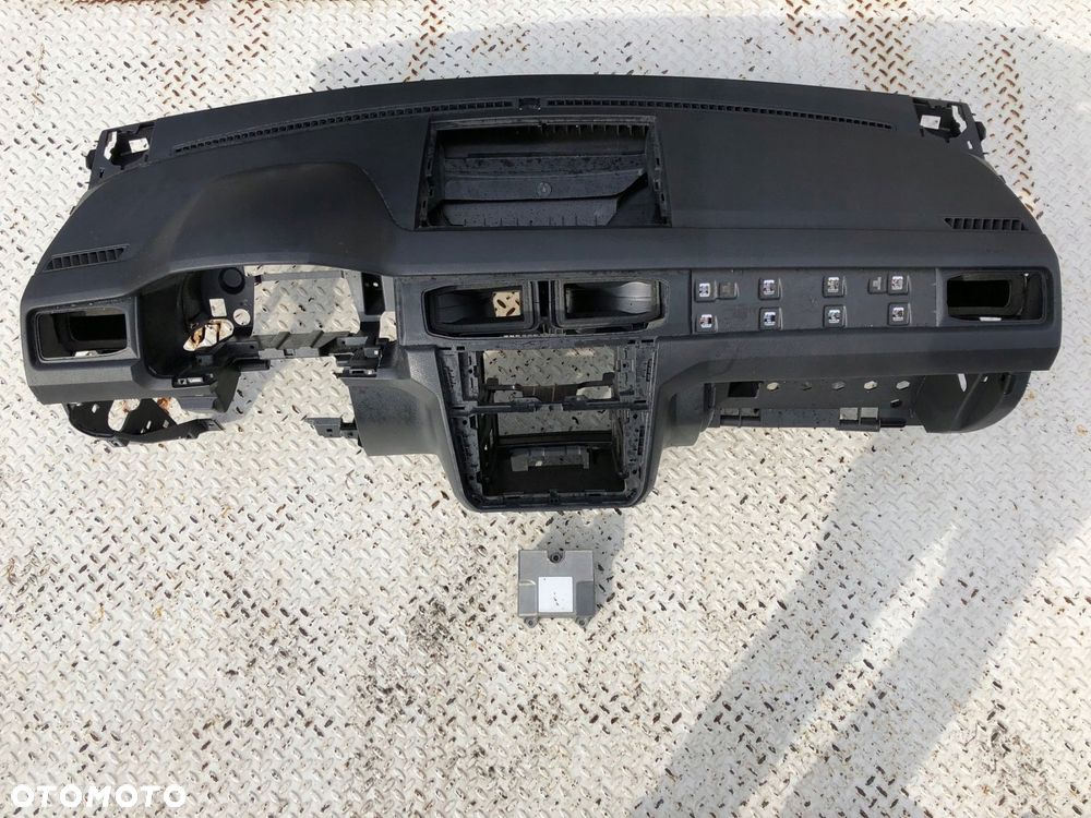 vw caddy 4 iv 2k5 deska kokpit konsola poduszki - 5