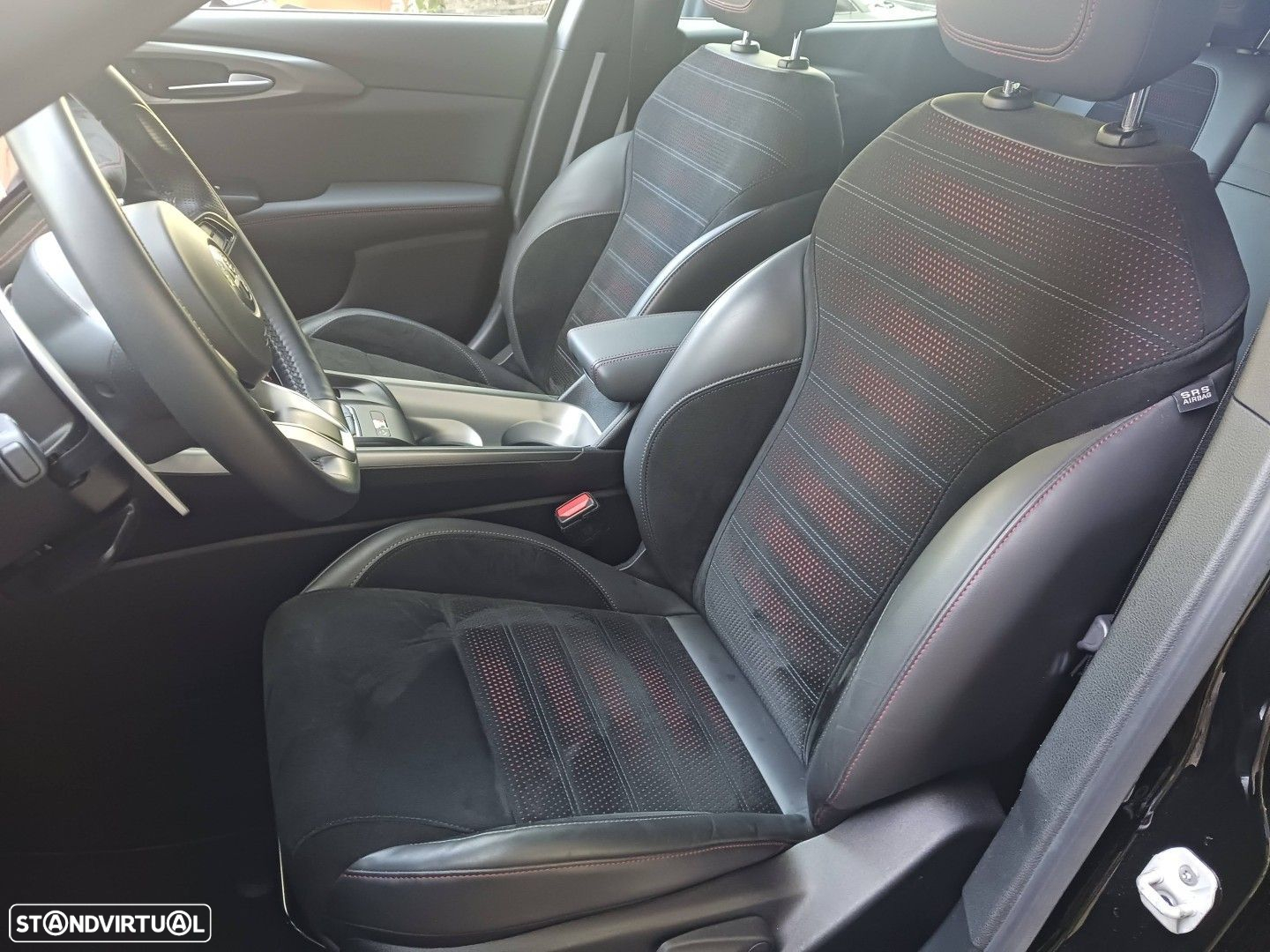 Alfa Romeo Tonale 1.5 Hybrid Veloce - 36