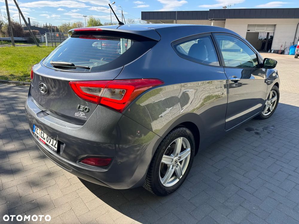 Hyundai i30 1.6 CRDI DCT Premium - 11