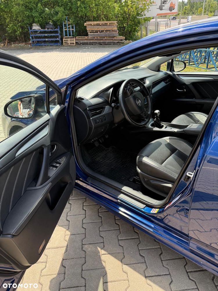 Toyota Avensis 2.0 D-4D Prestige - 10