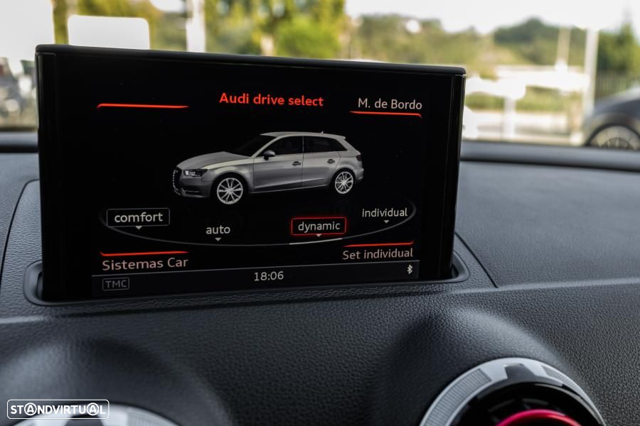 Audi RS3 Sportback 2.5 TFSI quattro S tronic - 56