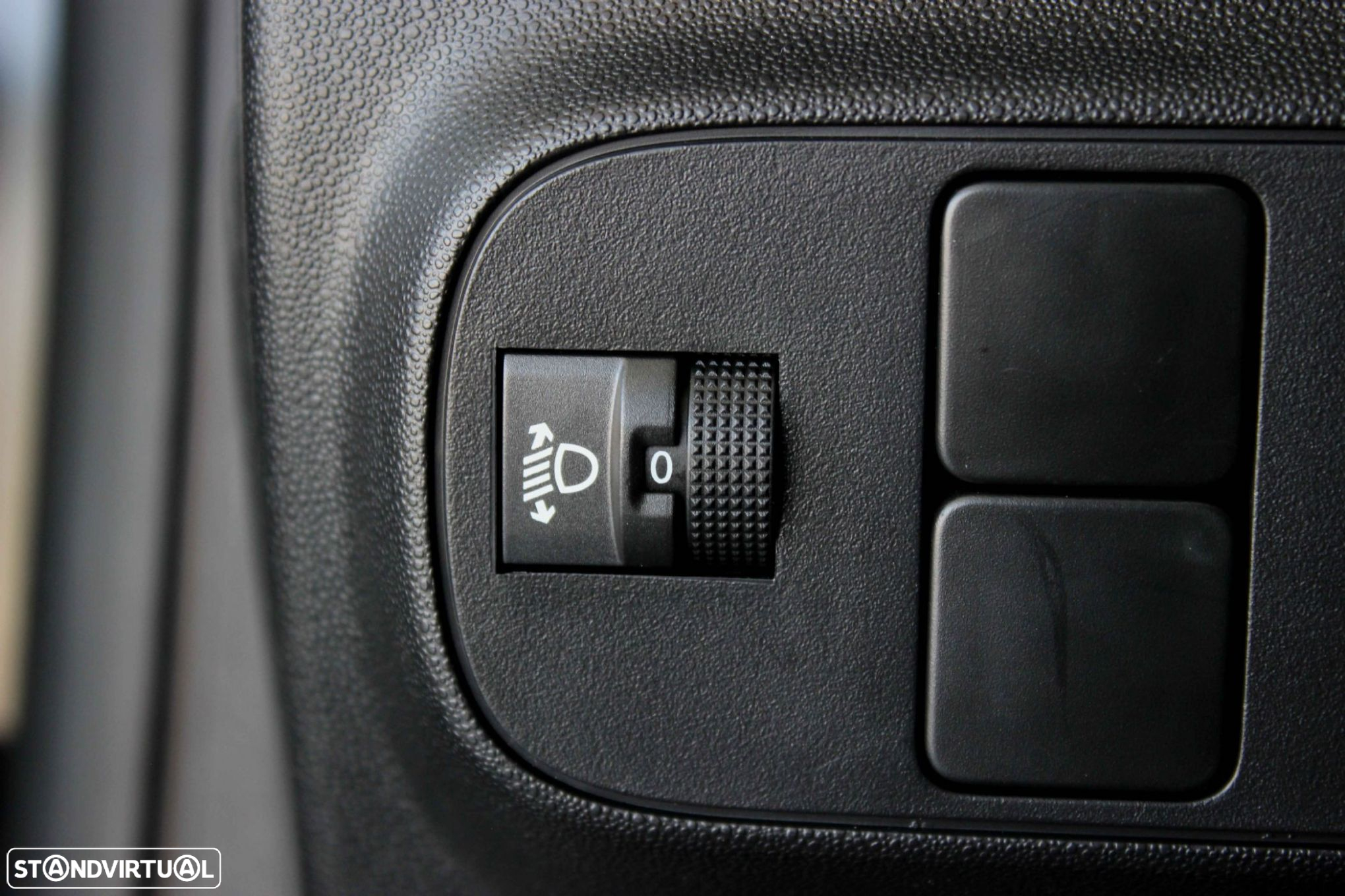 Citroën C3 1.2 PureTech Shine Pack EAT6 - 13