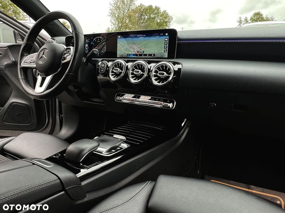 Mercedes-Benz Klasa A 200 7G-DCT Style - 16