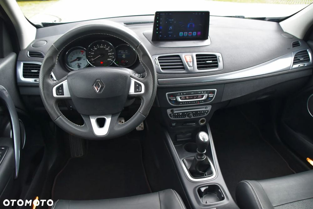 Renault Megane TCe 180 GT - 5