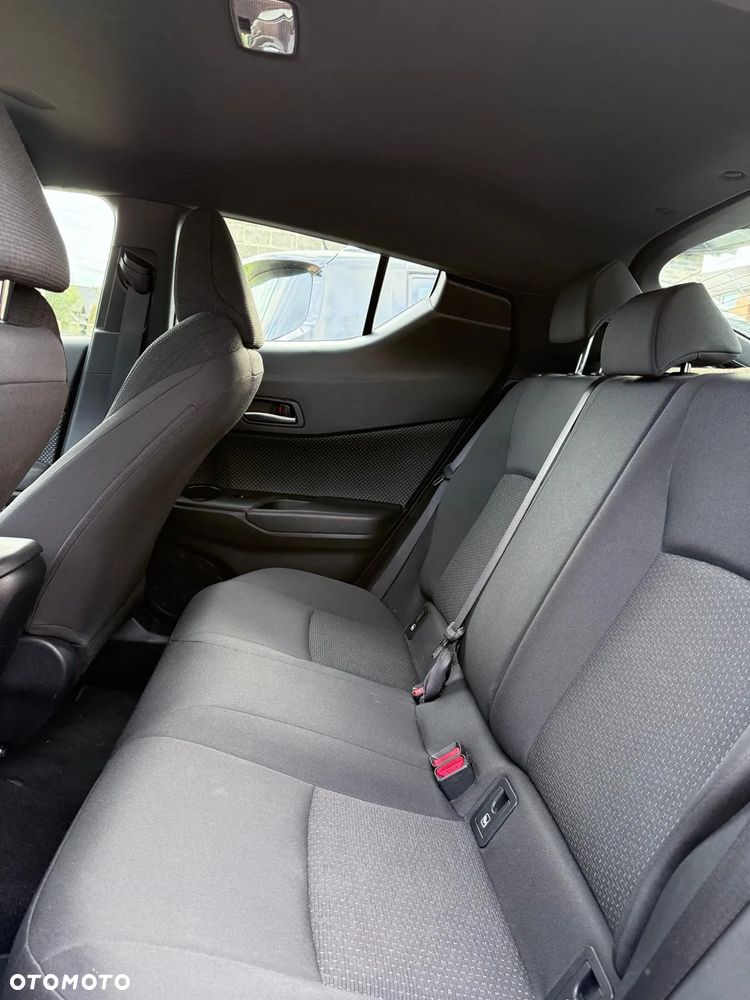 Toyota C-HR 1.2 T Premium - 6