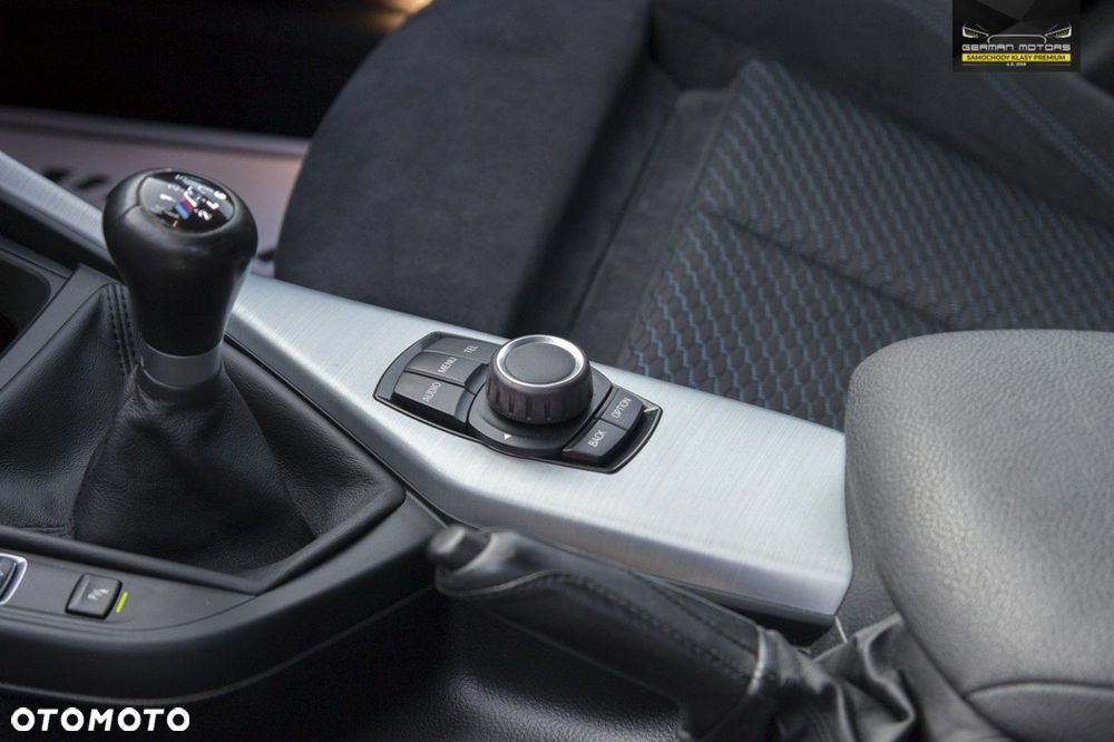 BMW Seria 1 118i M Sport - 25