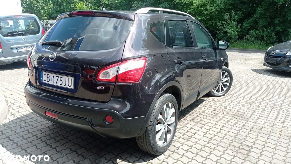 Nissan Qashqai 2.0 dCi DPF tekna - 19