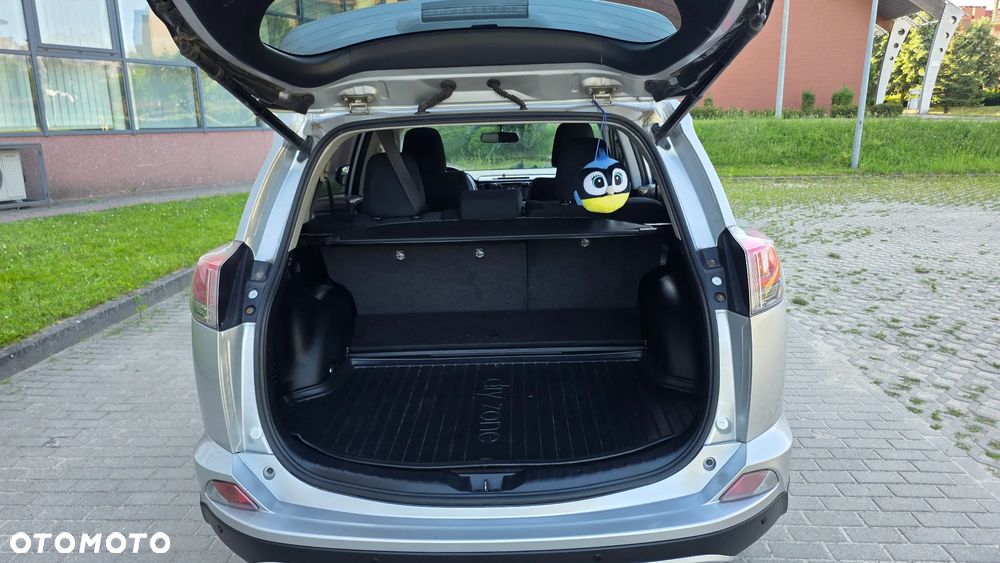 Toyota RAV4 - 40