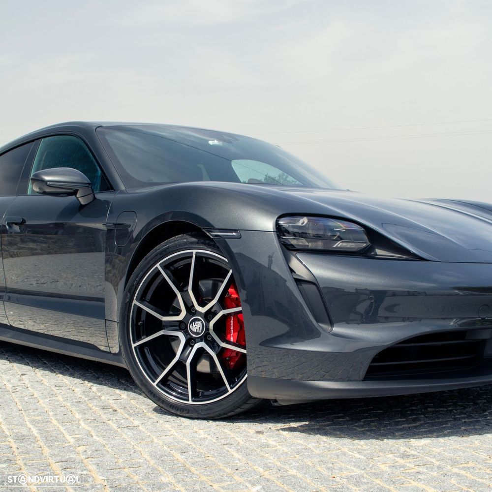 Porsche Taycan Sport Turismo 4S Black Edition - 9