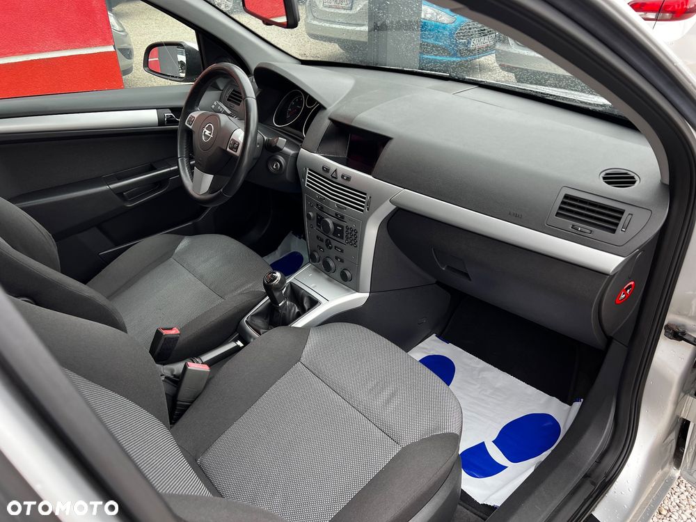 Opel Astra 1.6 Exklusiv - 21