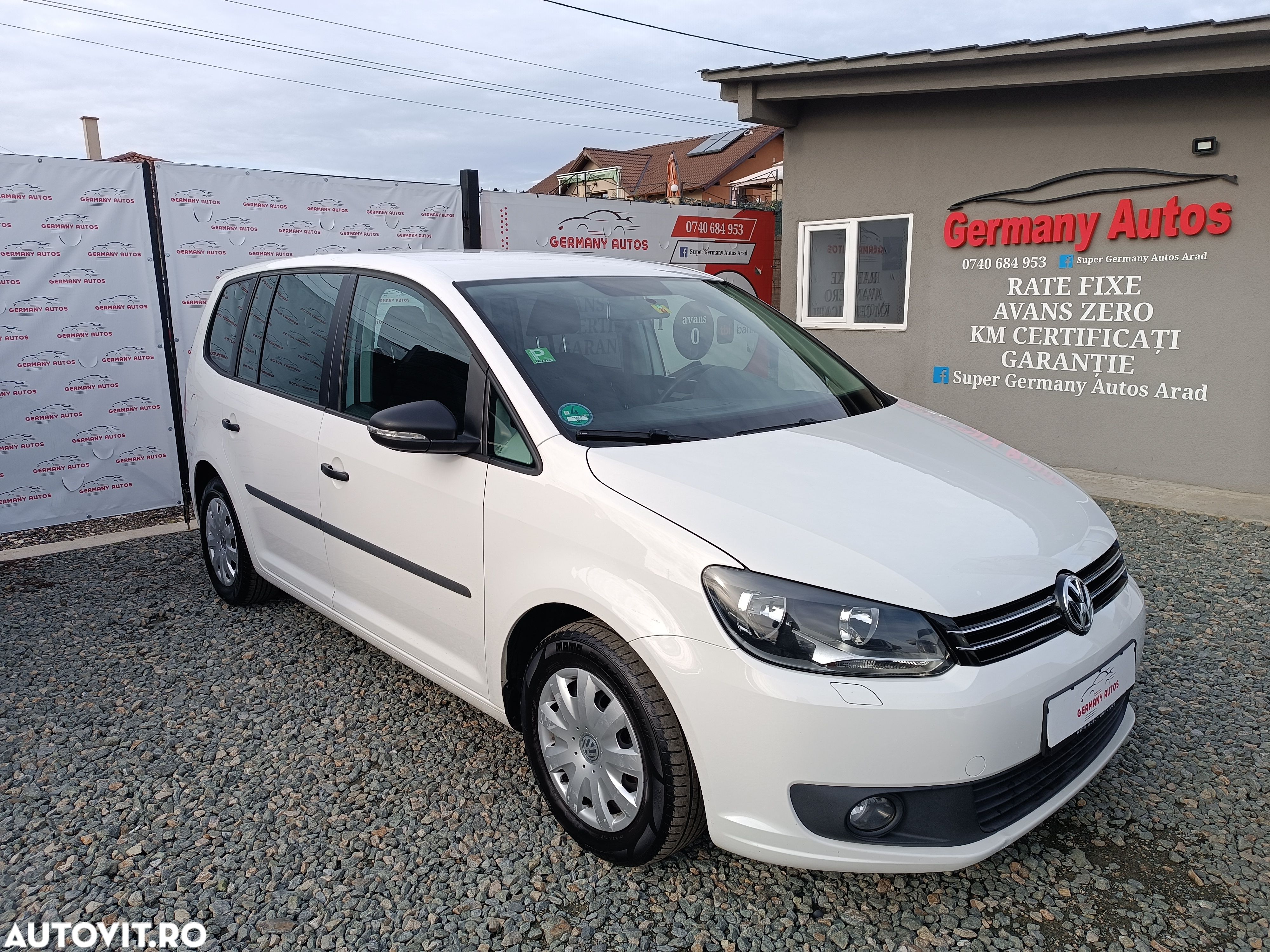 Volkswagen Touran 1.6 TDI BlueMotion Technology Comfortline - 1