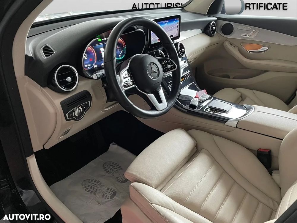Mercedes-Benz GLC 300 e 4MATIC - 8
