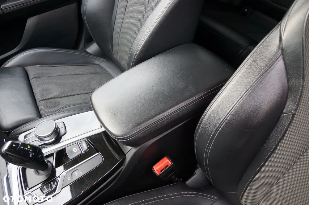 BMW X3 xDrive20d - 26