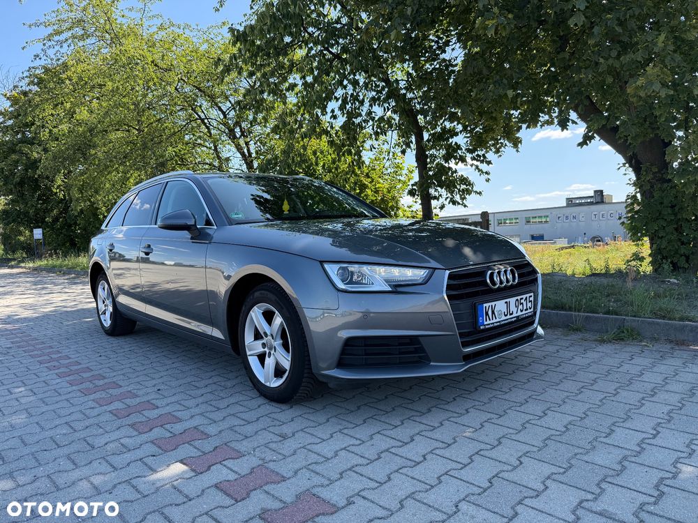 Audi A4 Avant 2.0 TDI S tronic - 2