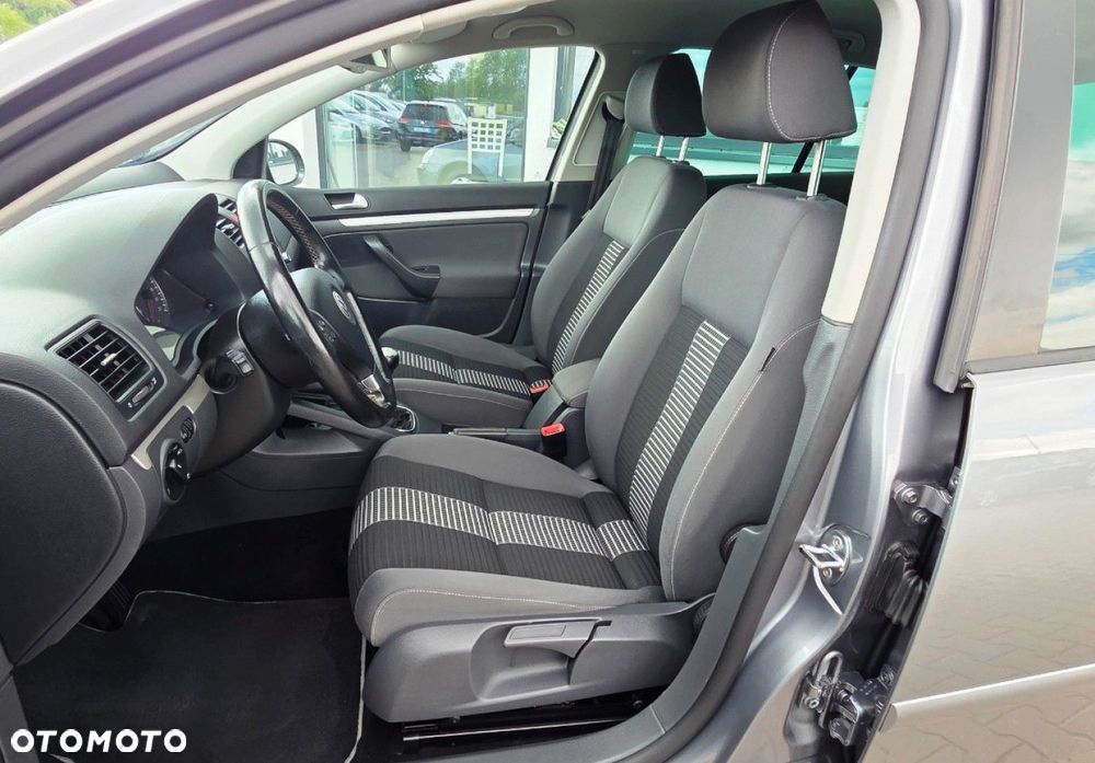 Volkswagen Golf - 9