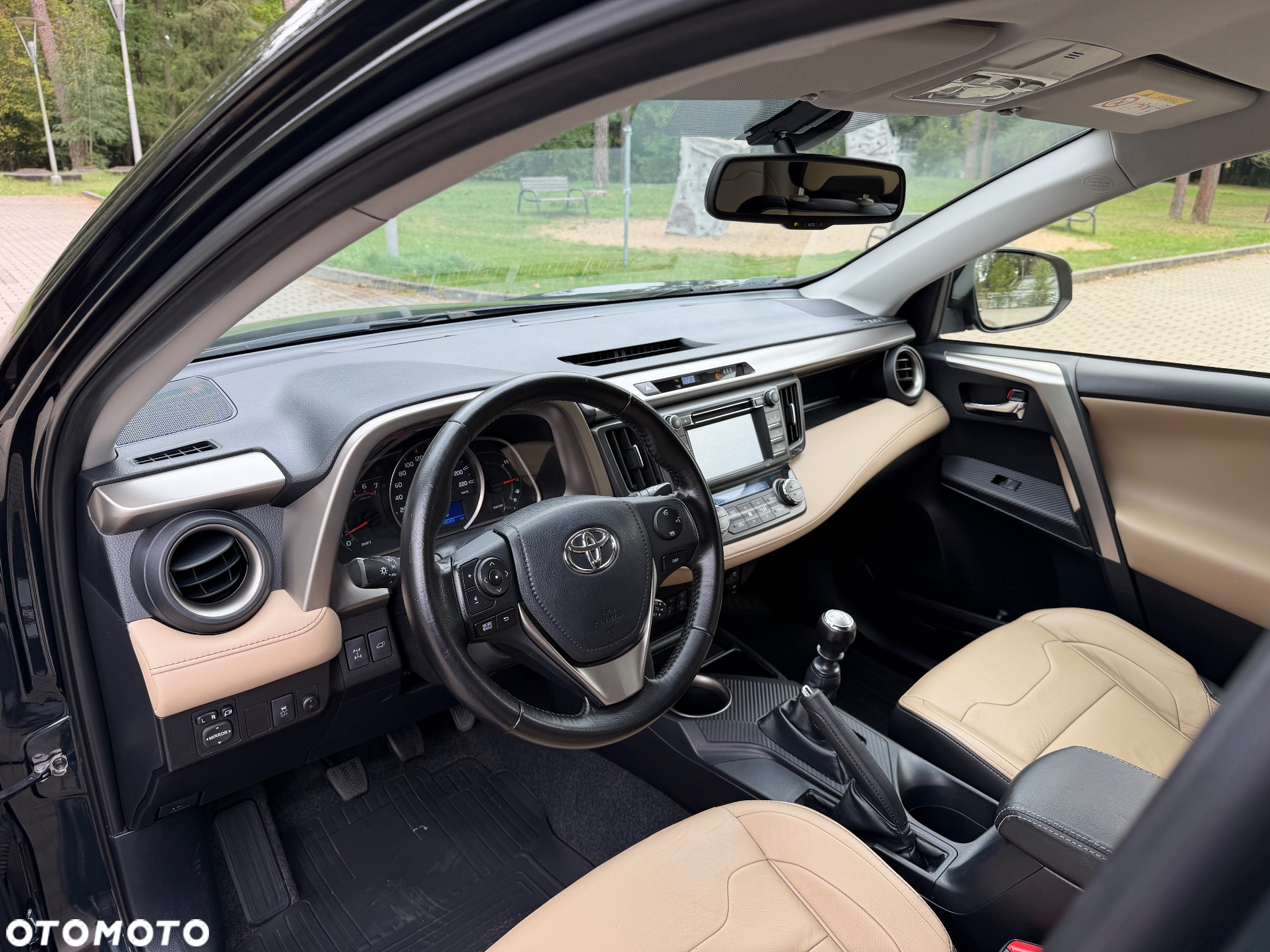Toyota RAV4 2.0 D-4D Prestige - 12