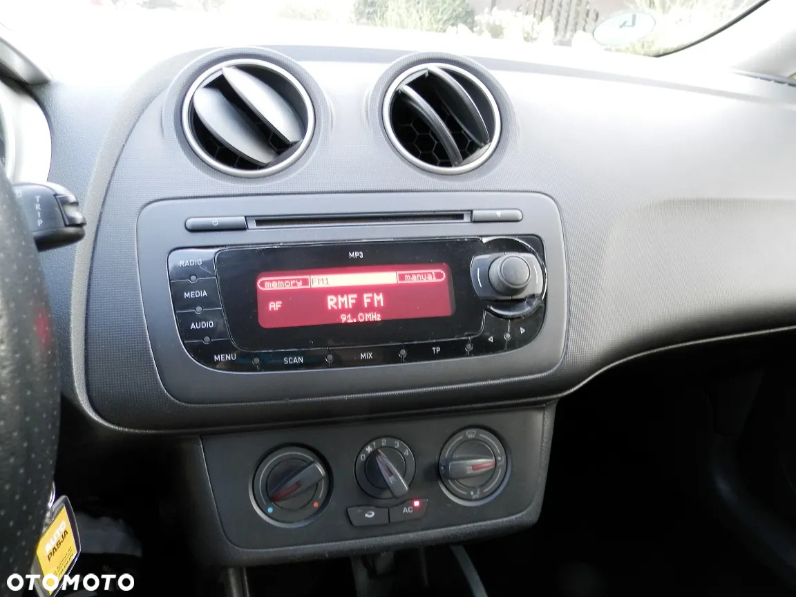 Seat Ibiza 1.4 16V Sport - 7