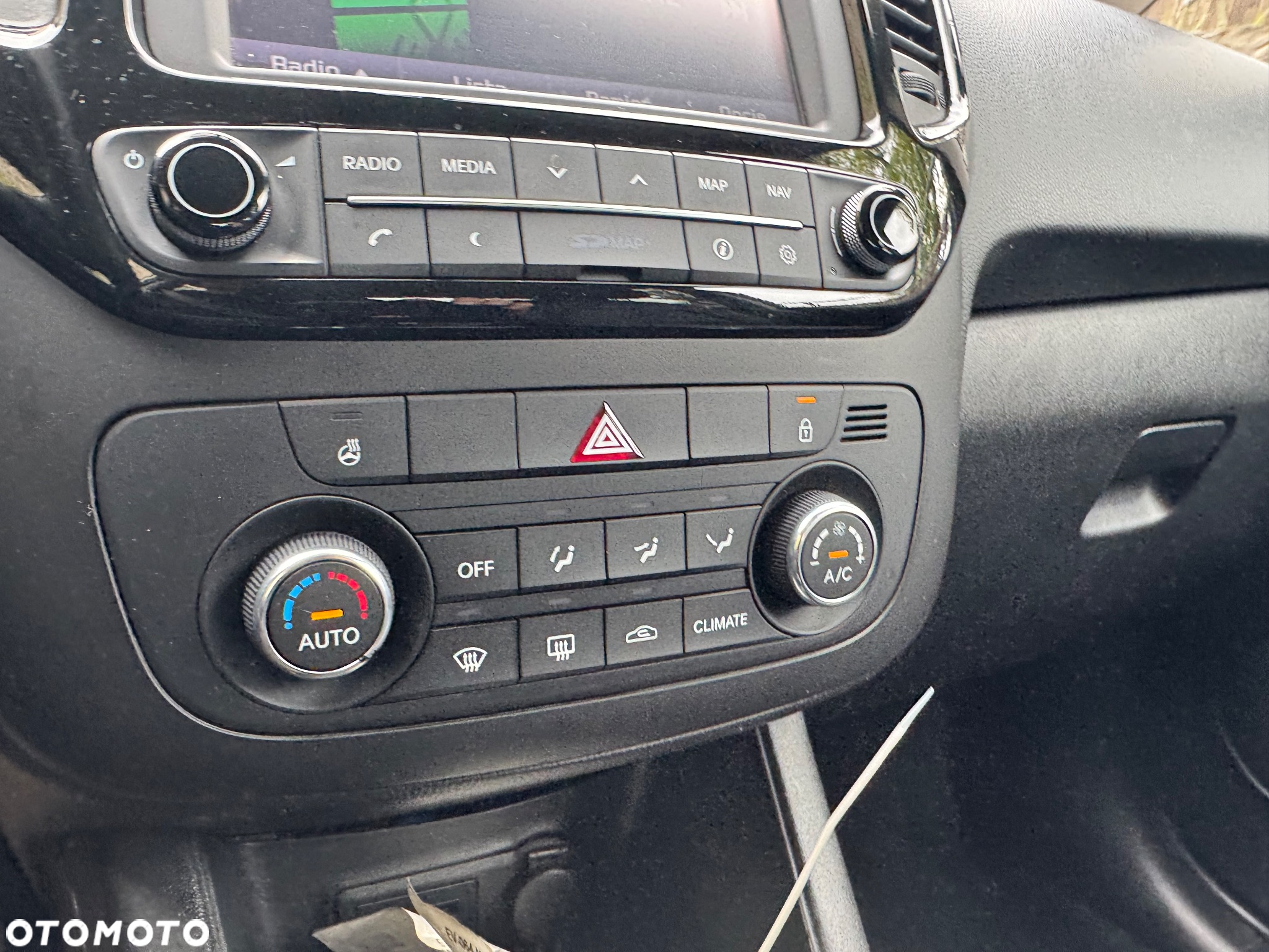 Kia Venga 1.6 Business Line - 12