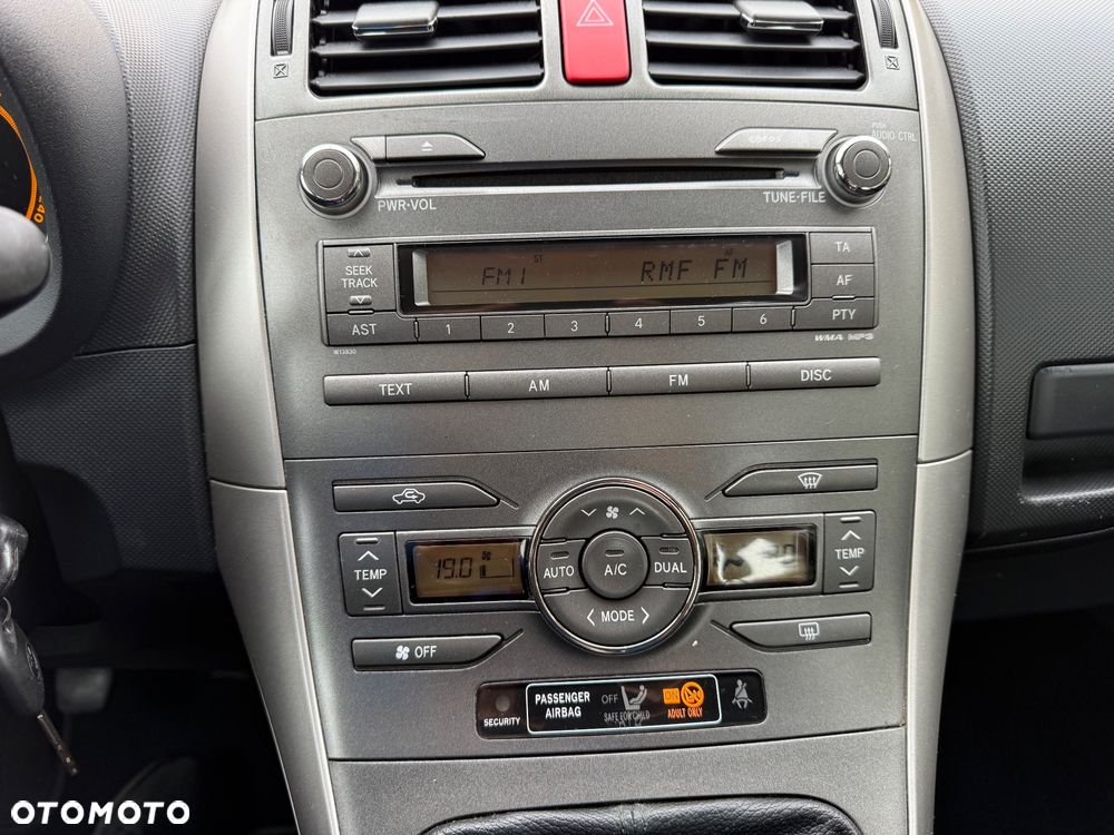 Toyota Auris 1.33 VVT-i - 23