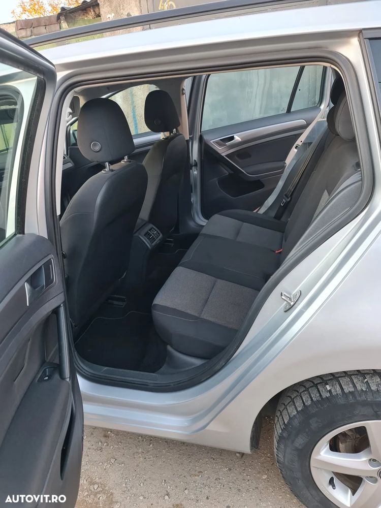 Volkswagen Golf 1.6 TDI BlueMotion Technology Lounge - 12