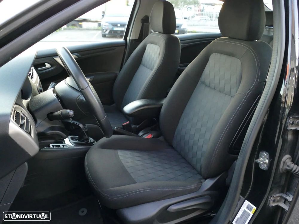 Citroën C-Elysée 1.5 BlueHDi Shine - 26