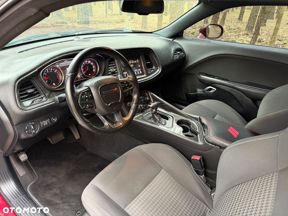 Dodge Challenger 5.7 R/T - 10