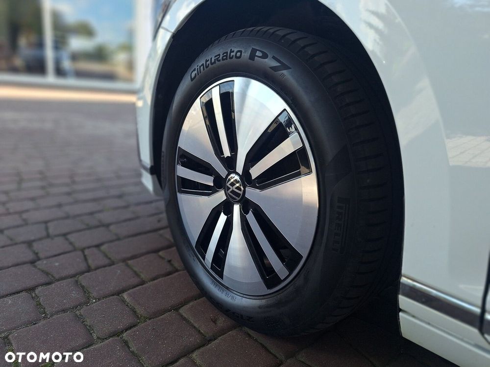 Volkswagen Passat - 16