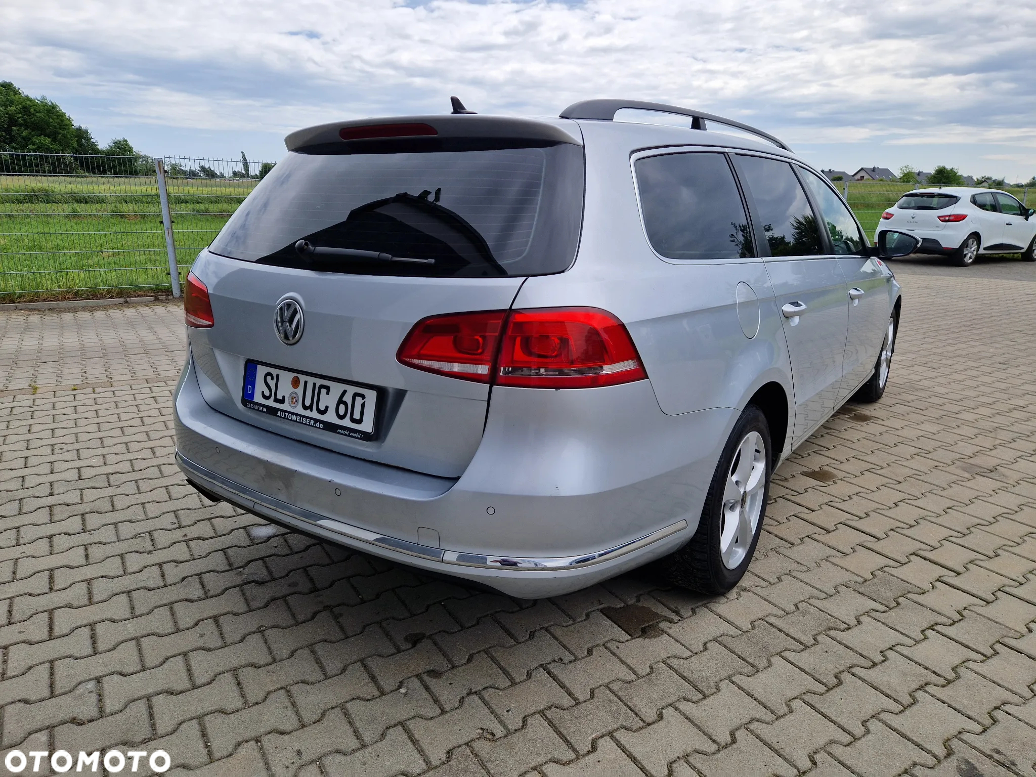 Volkswagen Passat 2.0 TDI Trendline DSG - 5