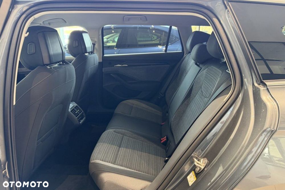 Skoda Superb 2.0 TDI SCR Drive DSG - 10