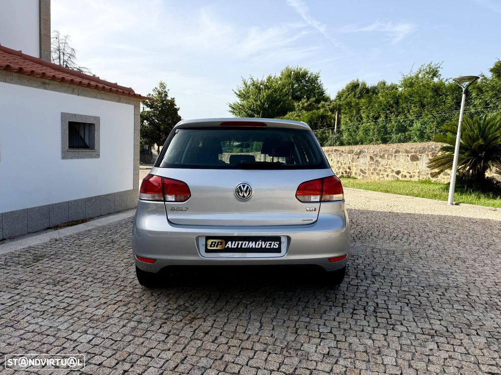 VW Golf 1.6 TDi Highline - 14