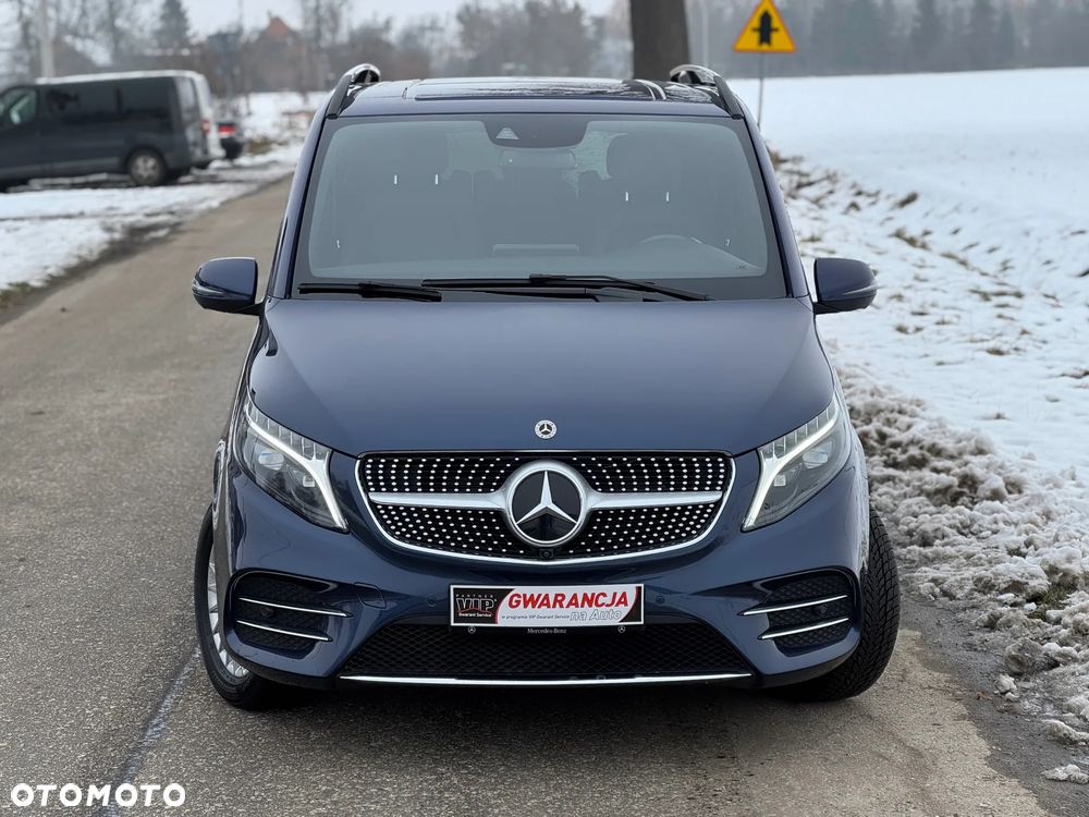 Mercedes-Benz Klasa V 300 d extralang 4Matic 9G-TRONIC Avantgarde Edition Edition 2023 - 8