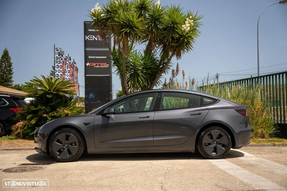 Tesla Model 3 Standard Range Plus RWD - 4