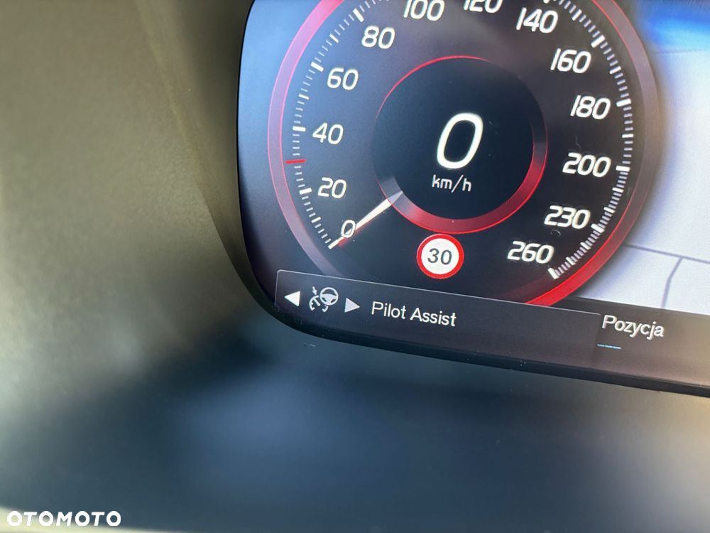 Volvo XC 40 D3 SCR R-Design - 29